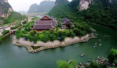 Travel to visit Vietnam in February