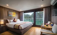 Unicharm Cruise-Deluxe balcony